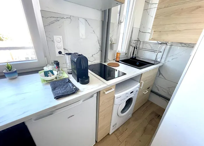 The Studio Wilson - Station Apartment