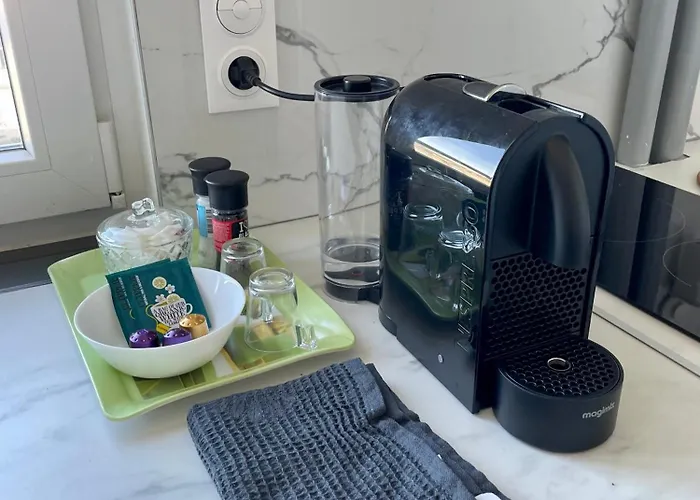 The Studio Wilson - Station Apartment